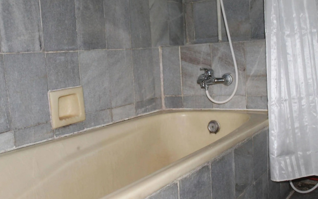 Отель Melasti Kuta Beach Hotel and Spa