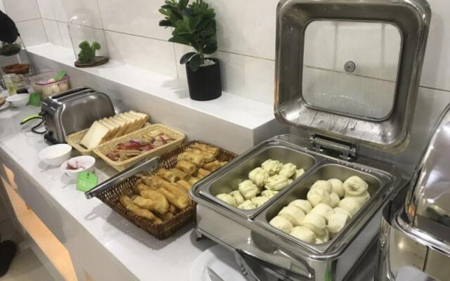 GreenTree Inn Jinan Daming Lake Hotel