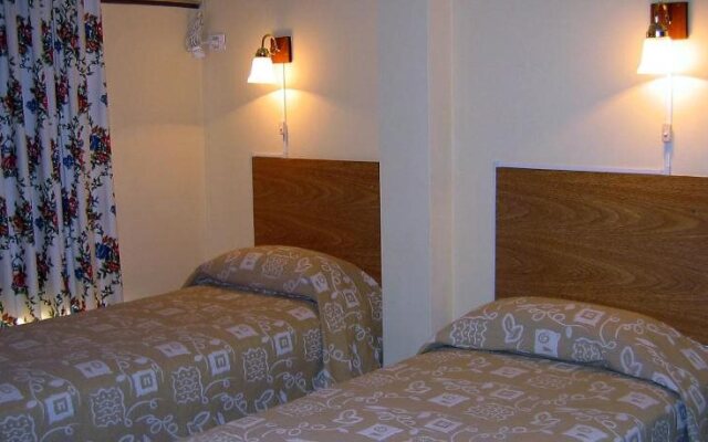 La cascada Townhouse Hotel