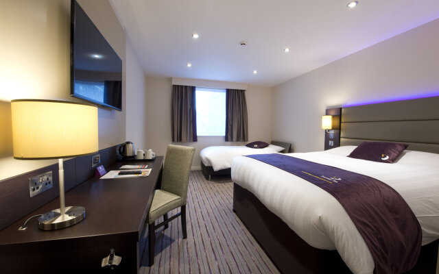 Premier Inn Slough Central South