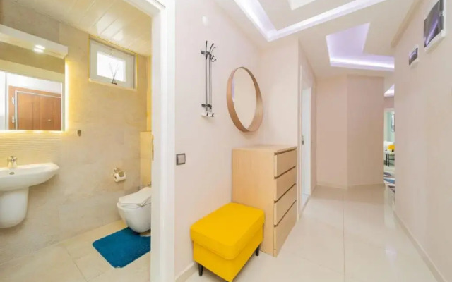 Comfortable Home Near Beach w Balcony in Antalya