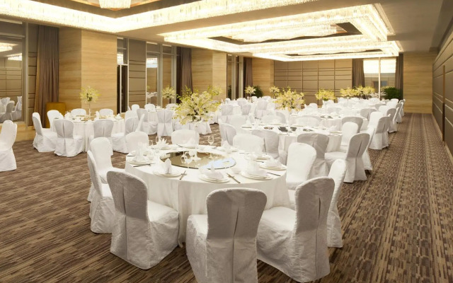 Sheraton Shanghai Hongkou Hotel