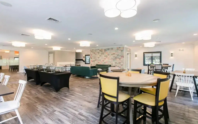 Biddle Point Inn & Event Venue