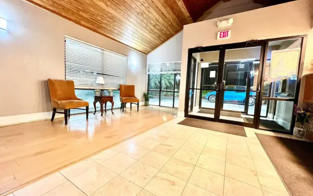 GuestHouse Inn & Suites Bayou La Batre/Mobile