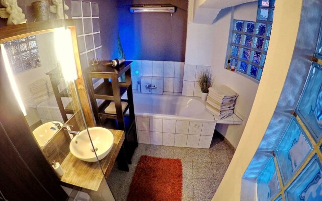 Helioslounge