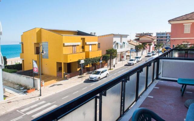 M29 - Marcelli, nuovo bilocale fronte mare con terrazzo