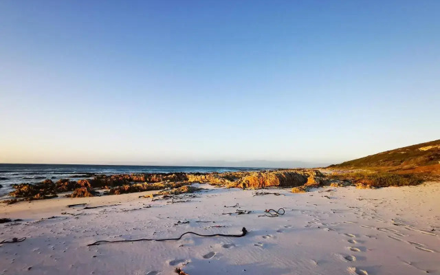 Romansbaai Moksha
