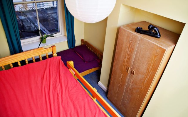 Homestay Bristol - Hostel