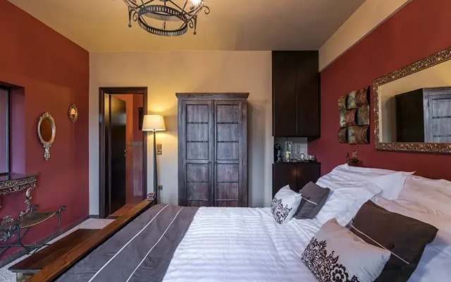 Volhon Mansions of Parnassos