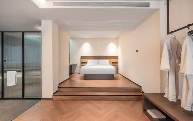 Yi Nian Fangcun Hotel