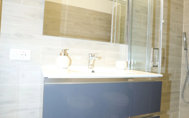 Unique Luxury Apartment and Rooms