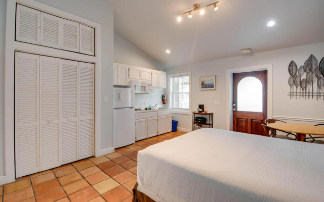 Southernmost Sanctuary Apartment