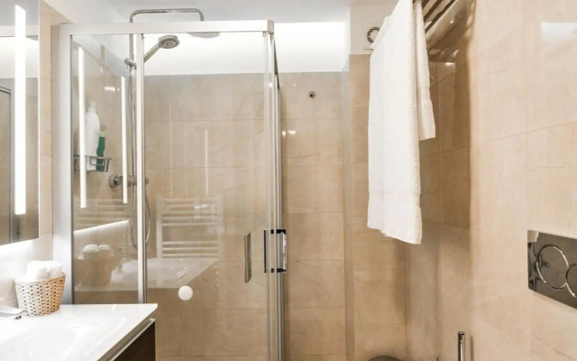 Royal Route Residence