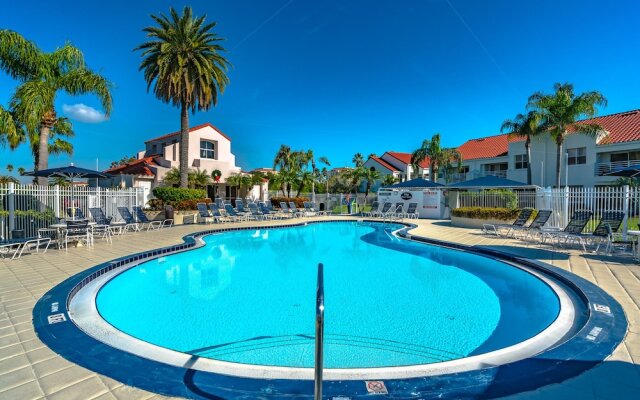 Vista Verde East 2-212