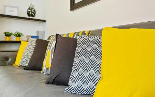 Spacious & Central Entire Home