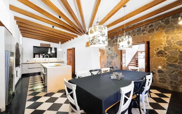 Casa Rural Hero With 5 Bedrooms and 4 Bathrooms
