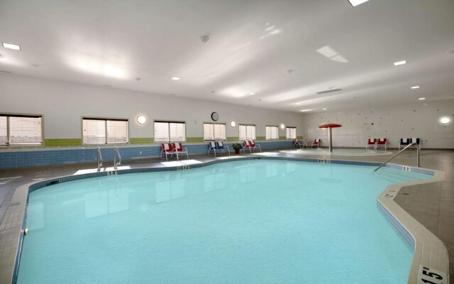 Hampton Inn & Suites by Hilton Edmonton/West