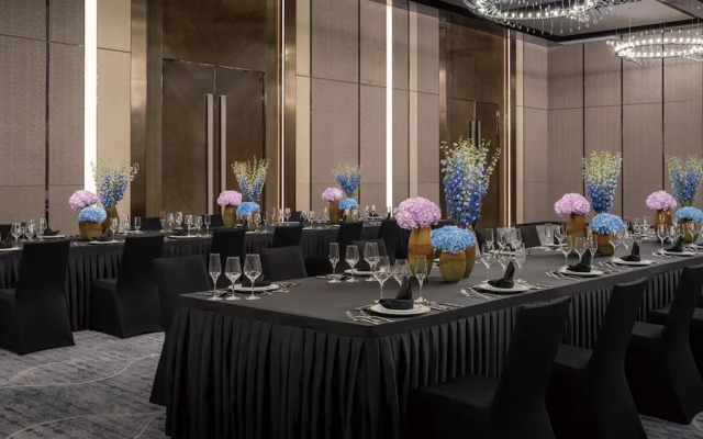 InterContinental Zhengzhou Zhengdong by IHG
