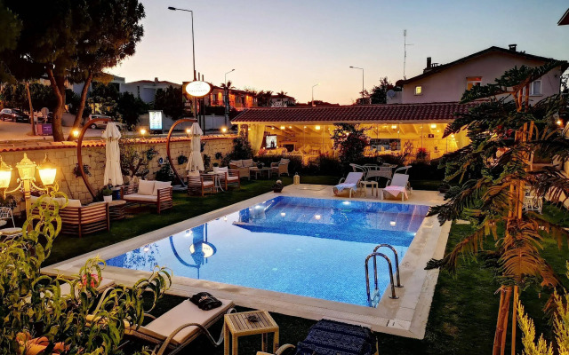 Salbakos Herakleia Hotel