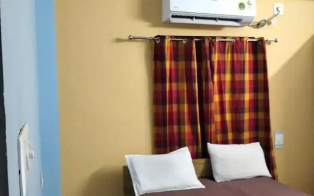 Goroomgo Shivansh Guest House