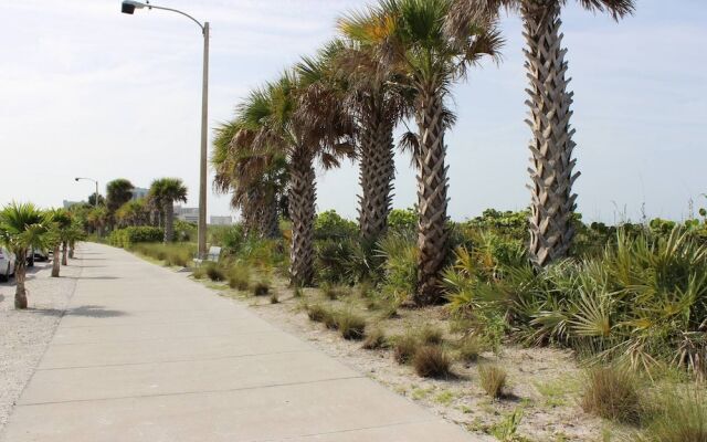 Pelican Gardens Villa 23