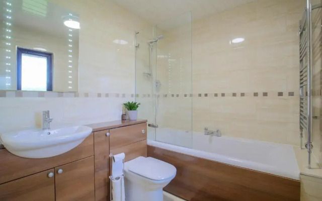Glenview Chalet Park No 2