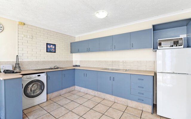 Broadbeach Travel Inn Apartments