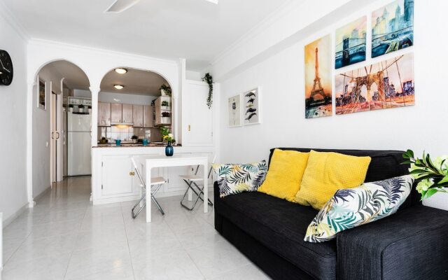 Acuario 118 great  Sea views