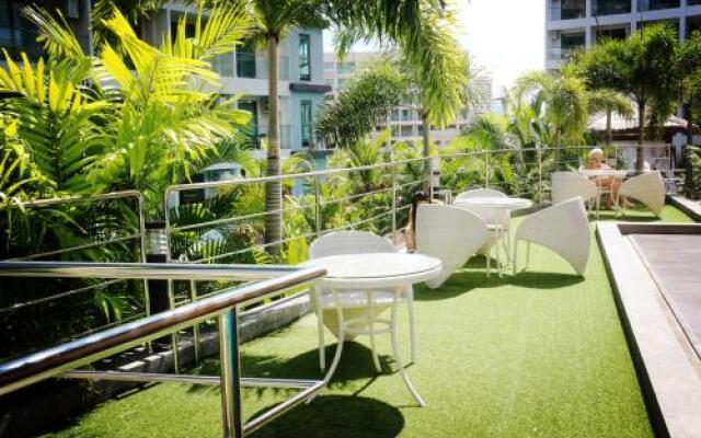 Pattaya Laguna 3 Maldives Tony