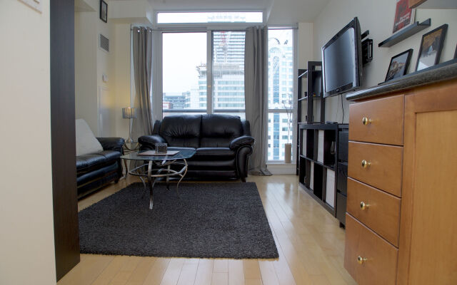 Liberty Village Condo w Parking