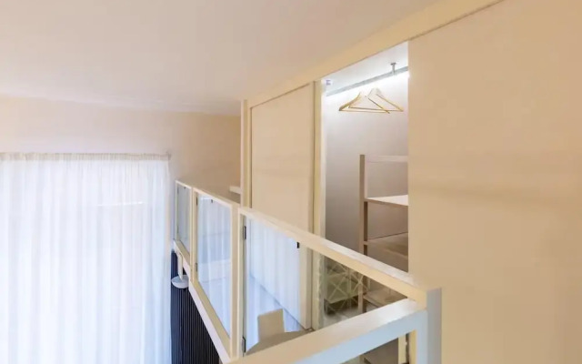 Cool Flat at Via dei Mille by Napoliapartments