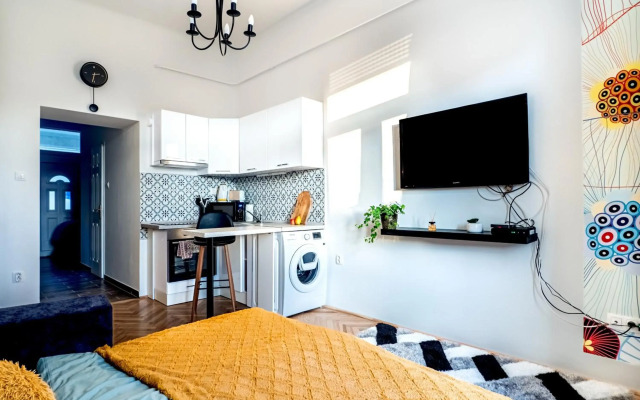 Gogol Studio Apartment