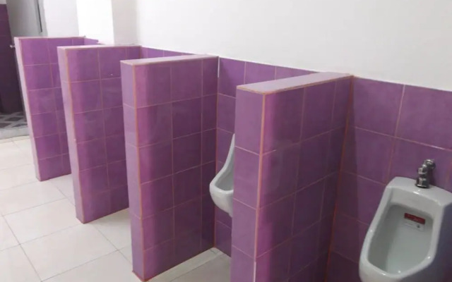 Om Ganesh Hostel - Adults Only