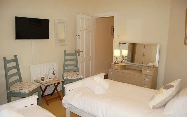 Saint Cadfans Lodge