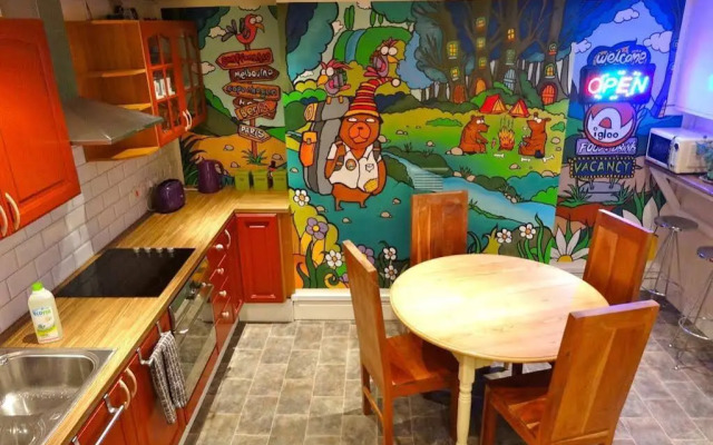 Igloo Backpackers Hostel & Annexe