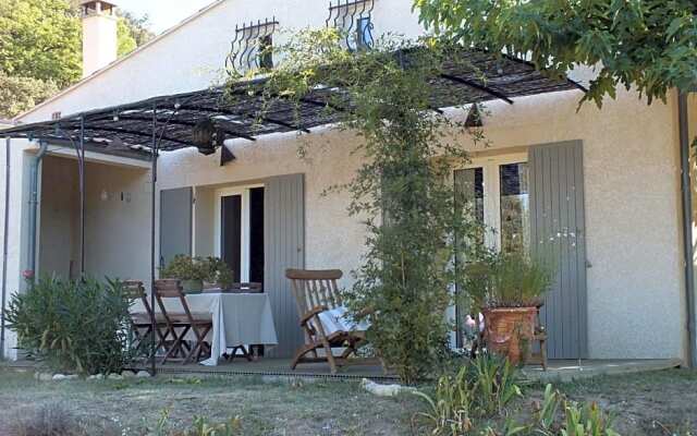 Une Ronce sous le Figuier