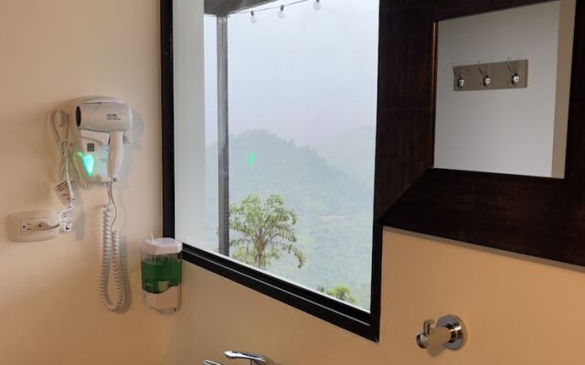 Colina del Sol Ecolodge