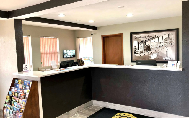 Super 8 by Wyndham Natchitoches