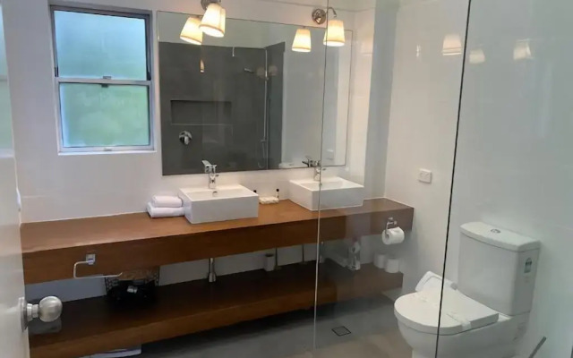 Little Cove Townhouse 2 Pandanus Street 14
