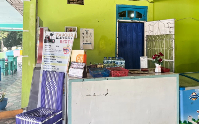 RedDoorz @ Villa Waterfun Favour Pagar Alam — 1-star hotel in Pagar Alam