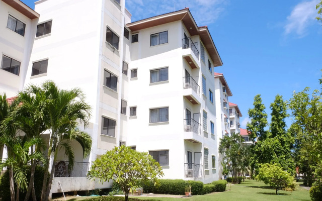 Seastar Hotel And Service Apartment