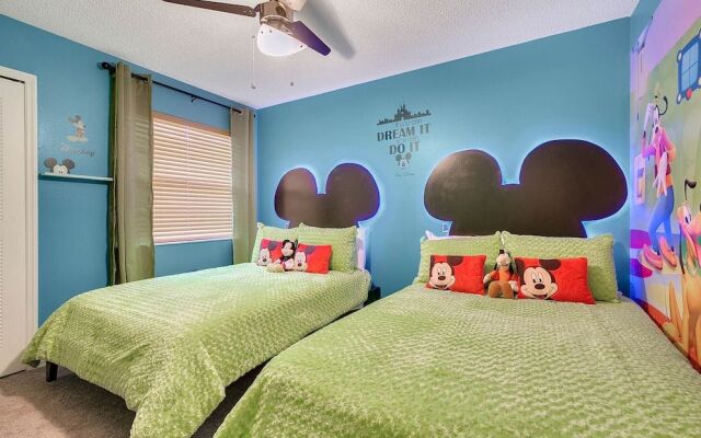 Water Park Luxury 2BR Near Disney