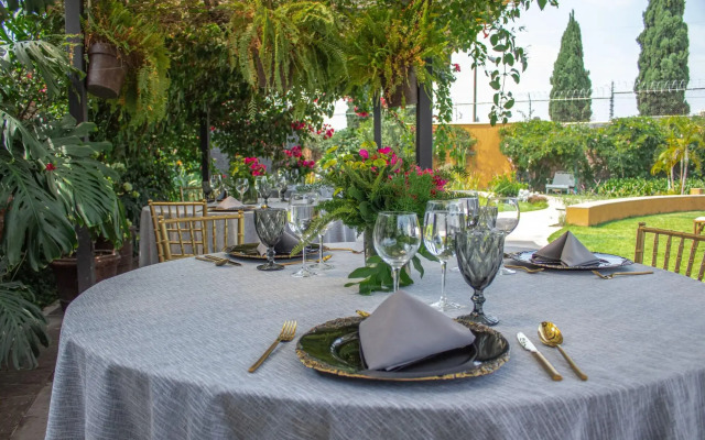 Santo Refugio Heritage Hotel