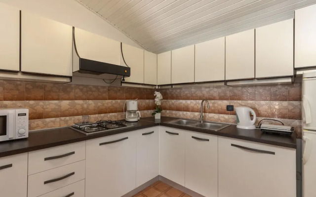 Beachfront Santa Maria 1 Apartment 4