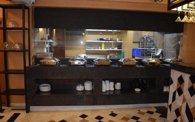 Naivara Boutique Hotel