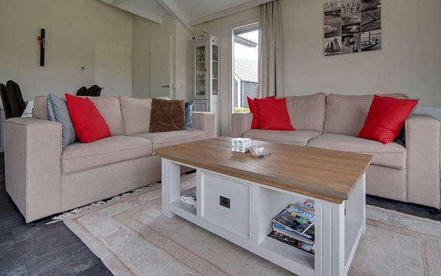 Lovely Holiday Home in Kattendijke With Garden
