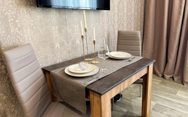 CrystalRentals (КристалРенталс) на улице Валентины Трофимовой 8