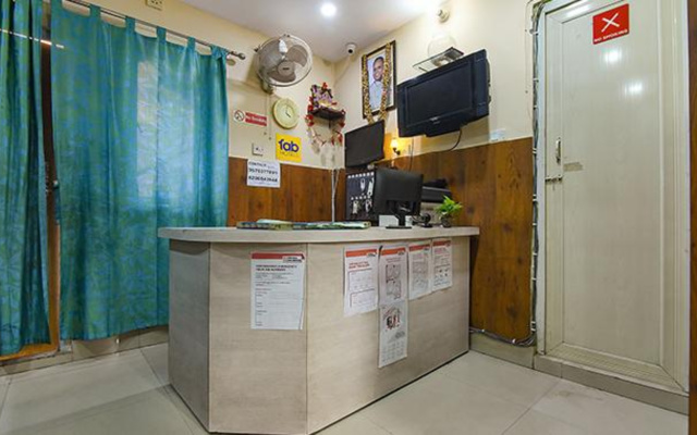 Fabexpress Sai City Inn