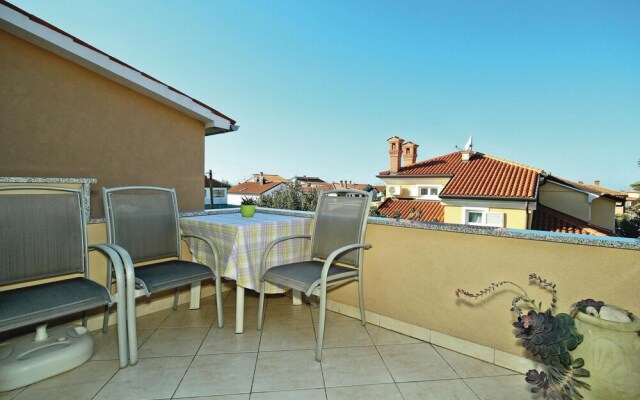 Beautiful Home in Umag With Wifi and 2 Bedrooms