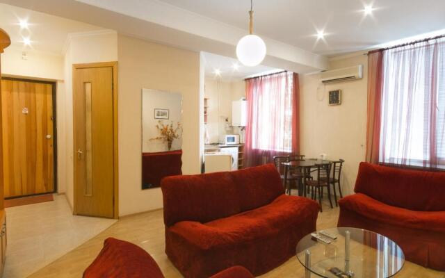 Hotel Apartments Adresa